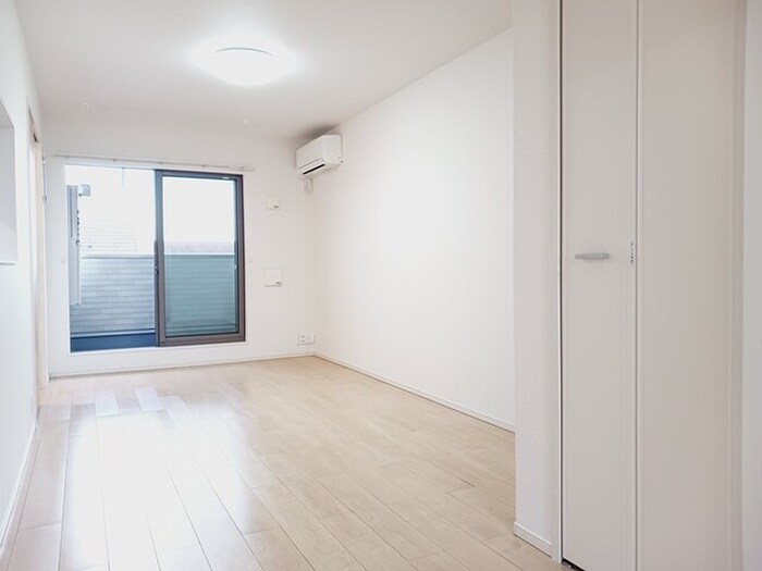 物件内観写真4　(居室)