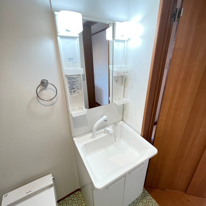 物件内観写真9　(洗面)