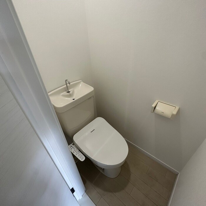 物件内観写真11　(トイレ)