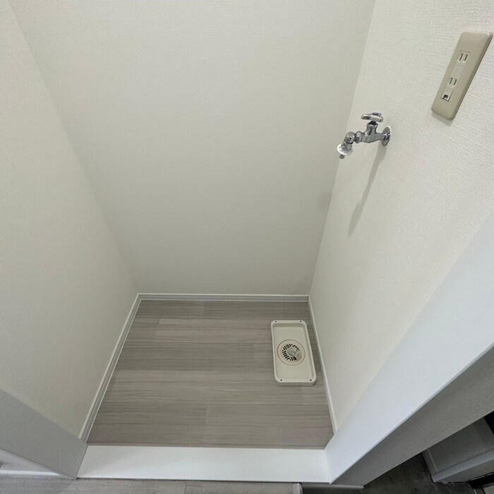 物件内観写真13　(洗濯機置場)