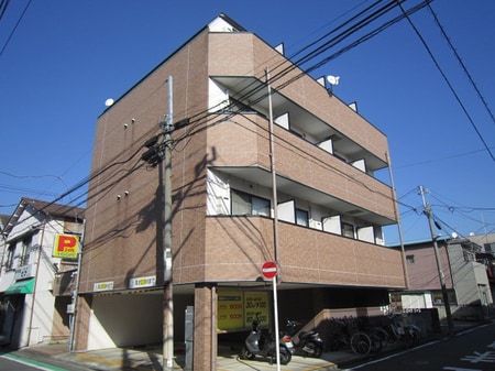 ファイブ　スポット外観写真