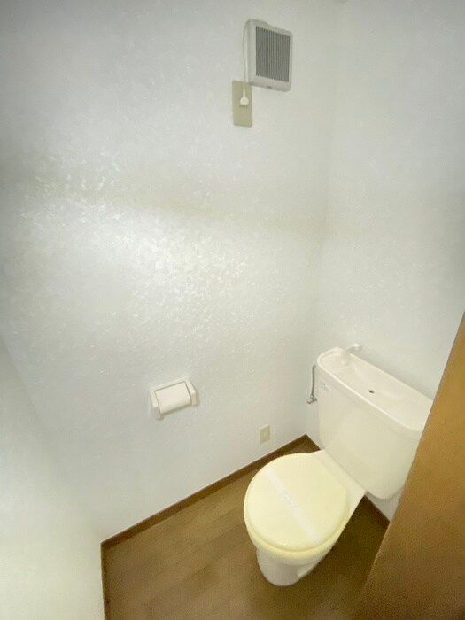 物件内観写真11　(トイレ)