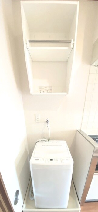 物件内観写真12　(洗濯機置場)