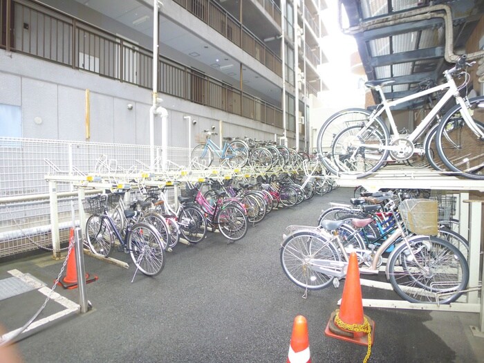 物件外観写真6　(駐輪場)