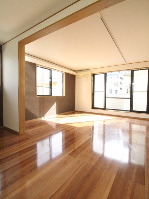 物件内観写真9　(居室)