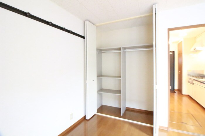 物件内観写真15　(収納)