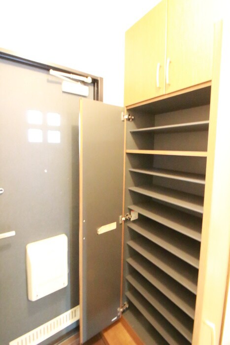 物件内観写真16　(靴箱)