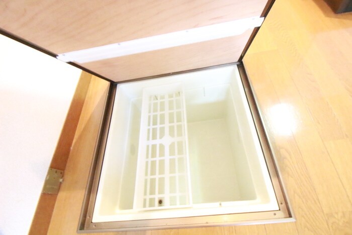 物件内観写真18　(収納)