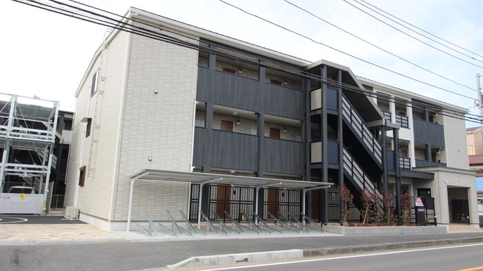 物件外観写真6　(外観写真)