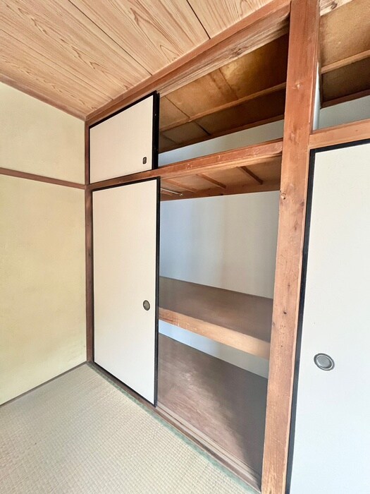 物件内観写真12　(収納)