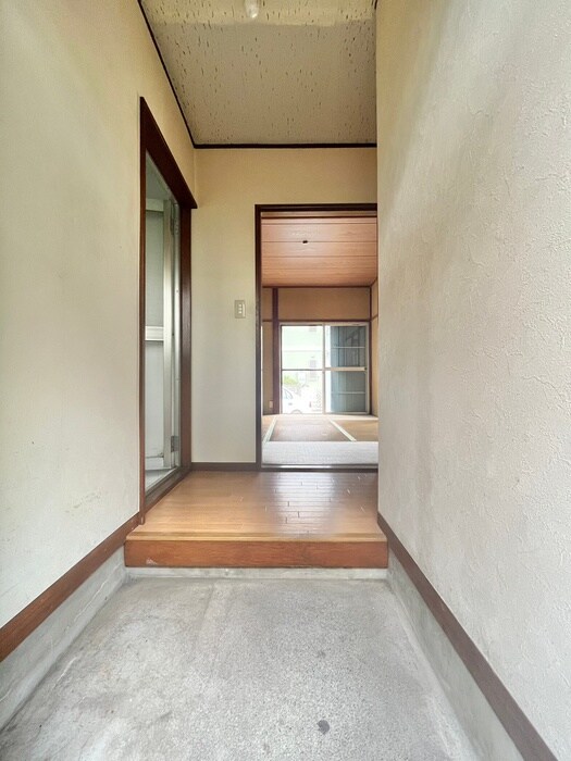 物件内観写真16　(廊下)
