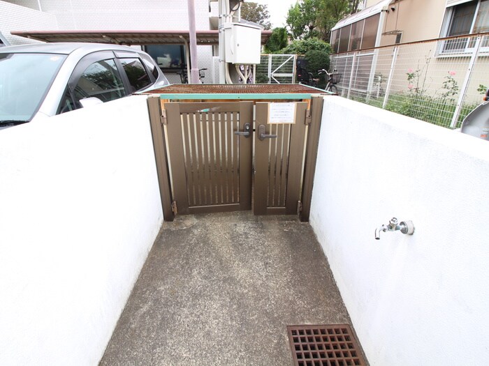 物件外観写真6　(建物設備)