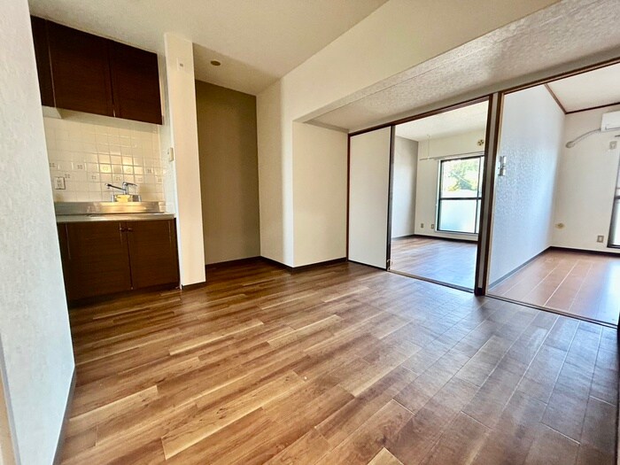 メゾンボヌ－ル喜多見の内観写真