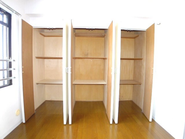 物件内観写真8　(収納)