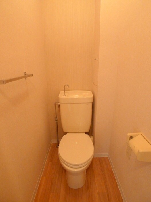 物件内観写真12　(トイレ)