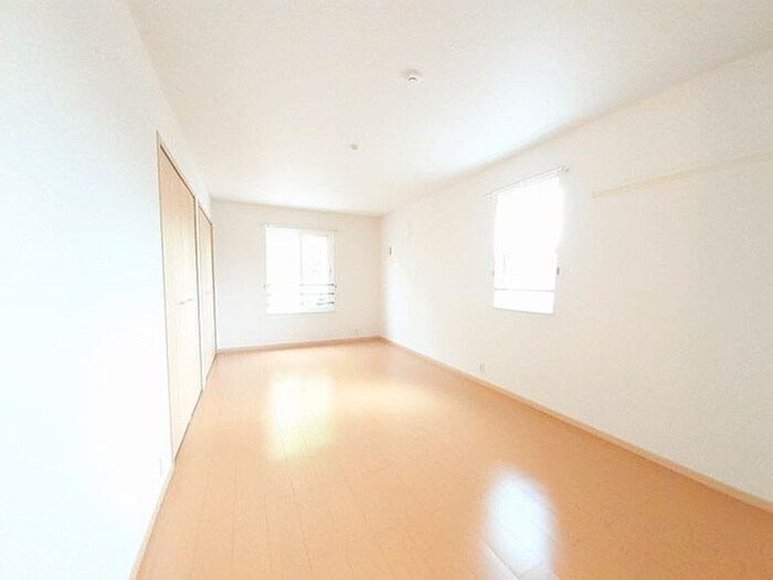 物件内観写真12　(室内からの展望)