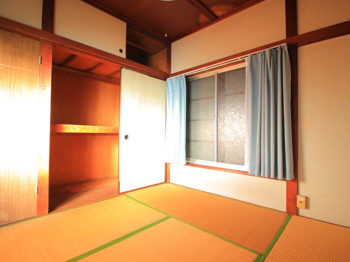 物件内観写真9　(居室)