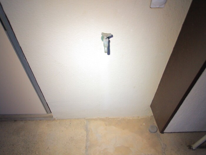 物件内観写真12　(洗濯機置場)