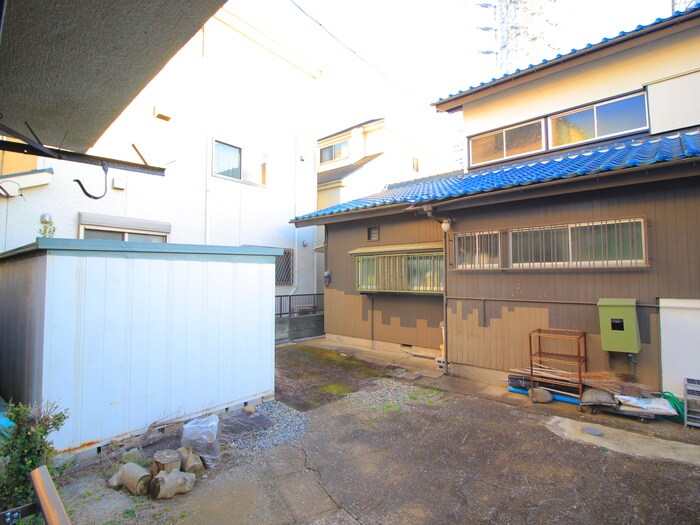 物件内観写真16　(室内からの展望)