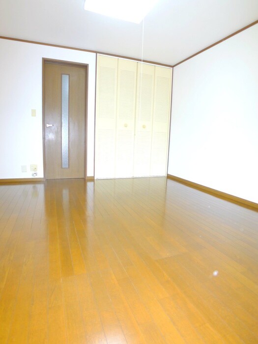 物件内観写真6　(居室)