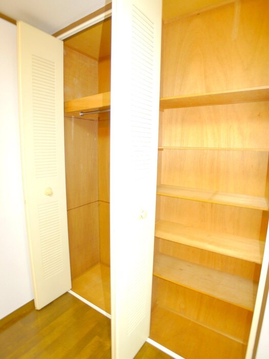 物件内観写真7　(収納)