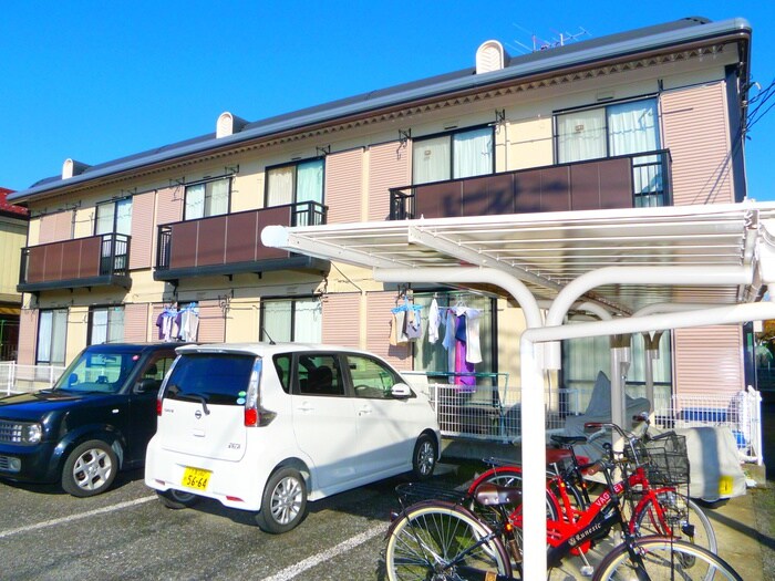 物件外観写真2　(エントランス部分)