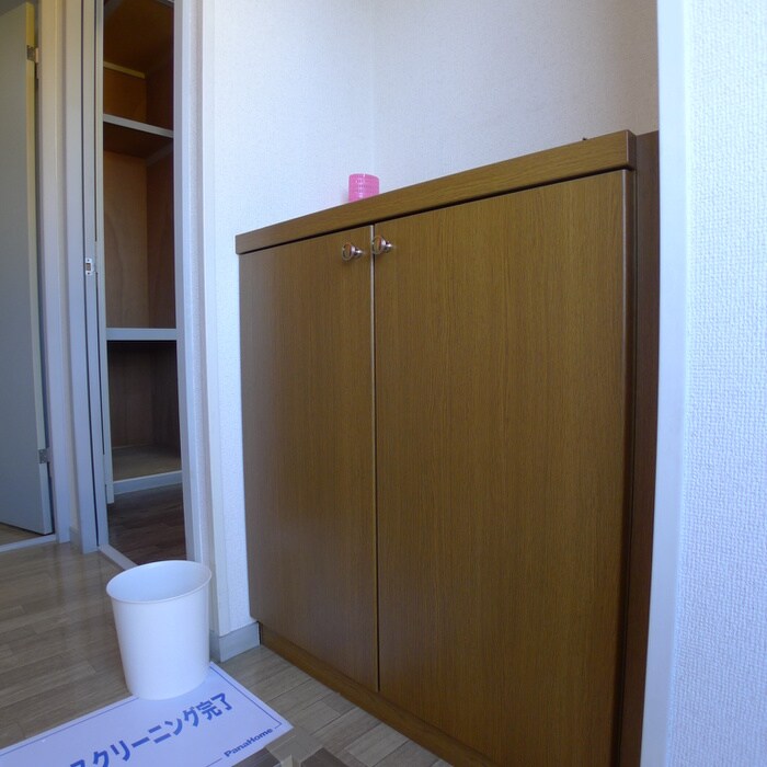 物件内観写真15　(靴箱)