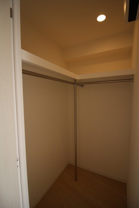 物件内観写真8　(収納)