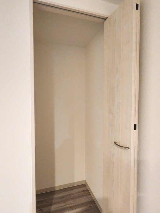 物件内観写真11　(収納)