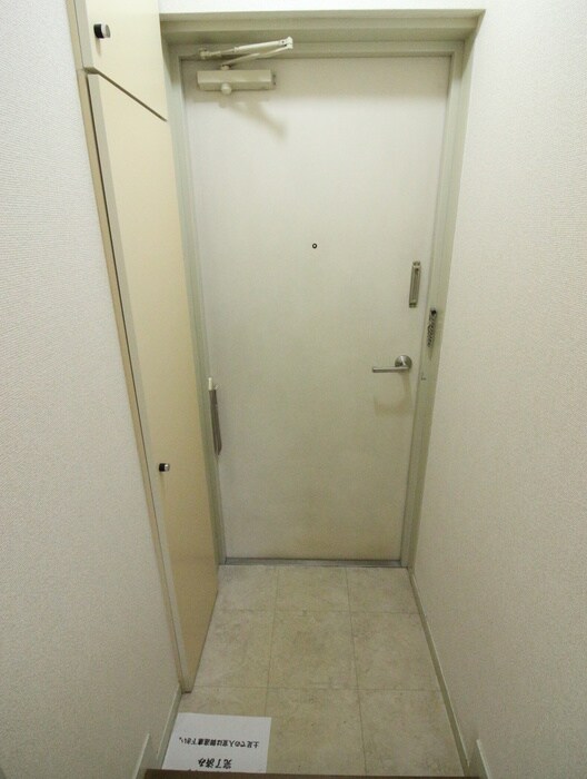 物件内観写真14　(玄関)