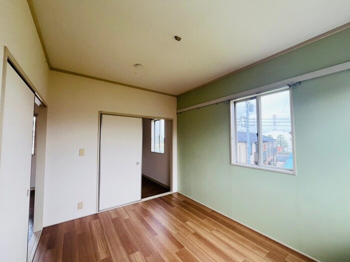 物件内観写真8　(居室)