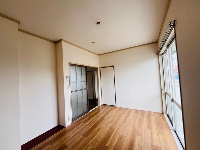 物件内観写真10　(居室)