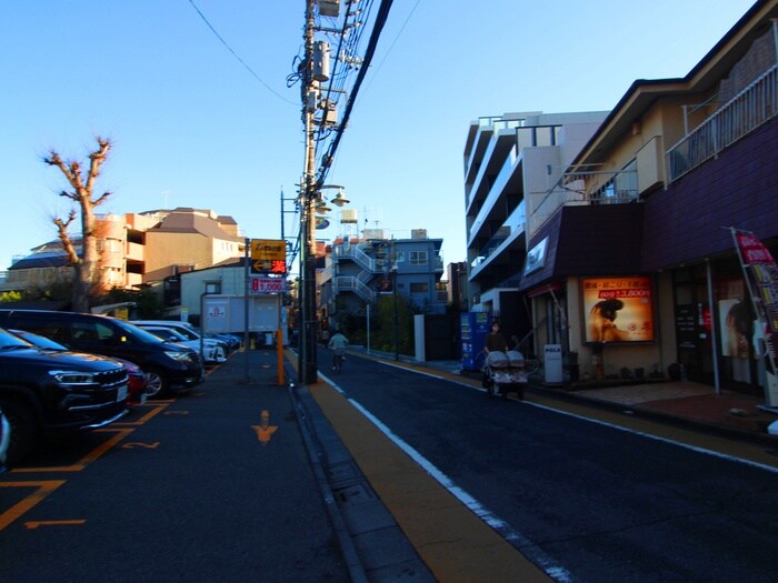 物件外観写真6　(周辺環境)