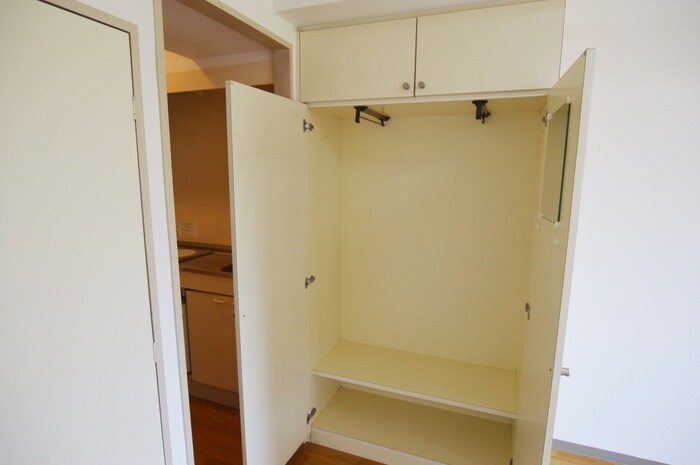 物件内観写真11　(収納)