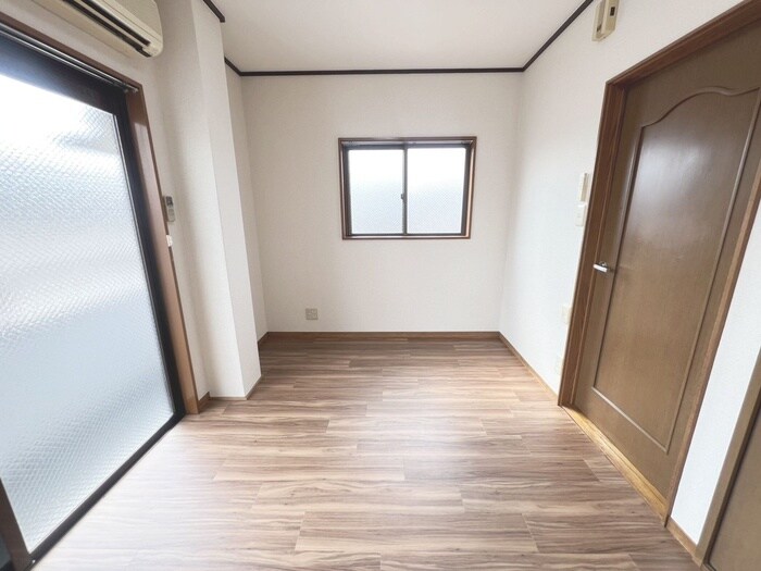 物件内観写真7　(居室)