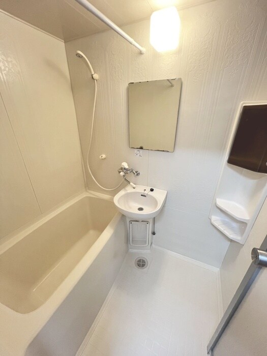 物件内観写真13　(バス／シャワールーム等)