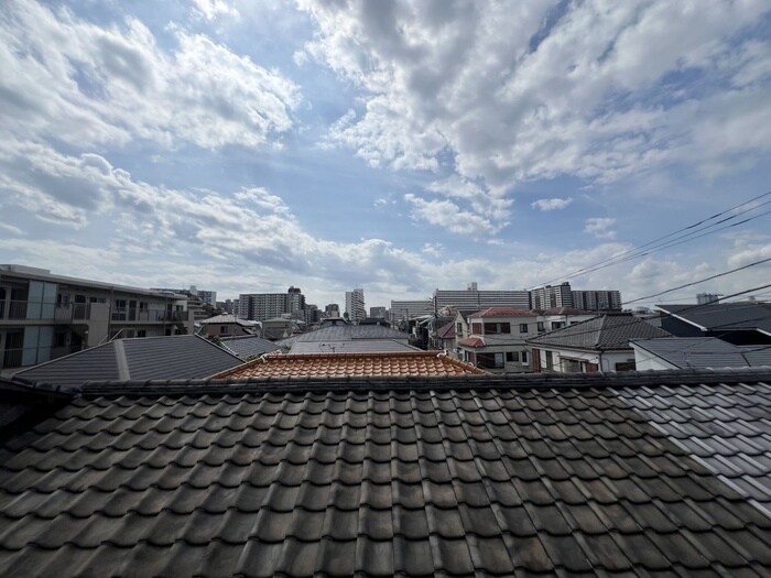 物件内観写真17　(室内からの展望)