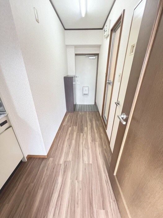 物件内観写真18　(洗濯機置場)