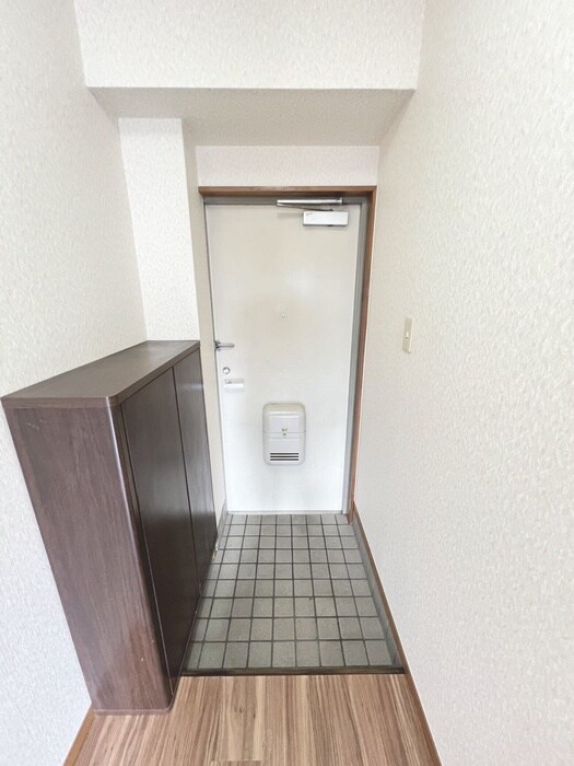 物件内観写真20　(玄関)