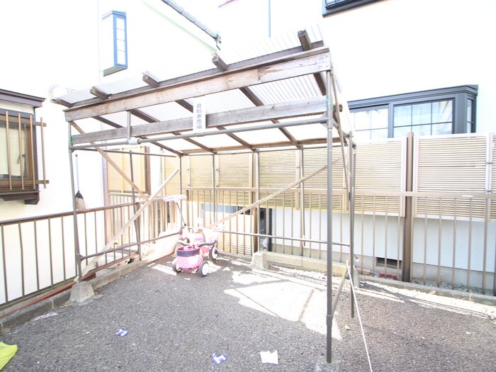 物件外観写真5　(駐輪場)