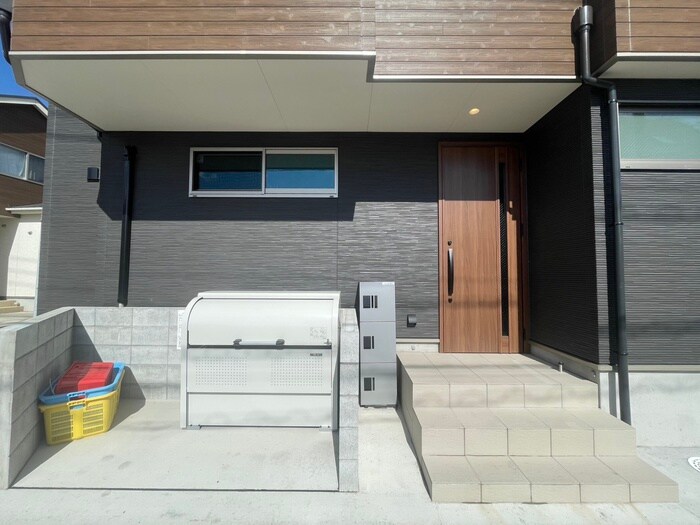 物件外観写真4　(建物設備)