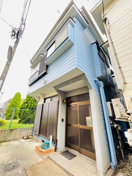 仲里貸家外観写真