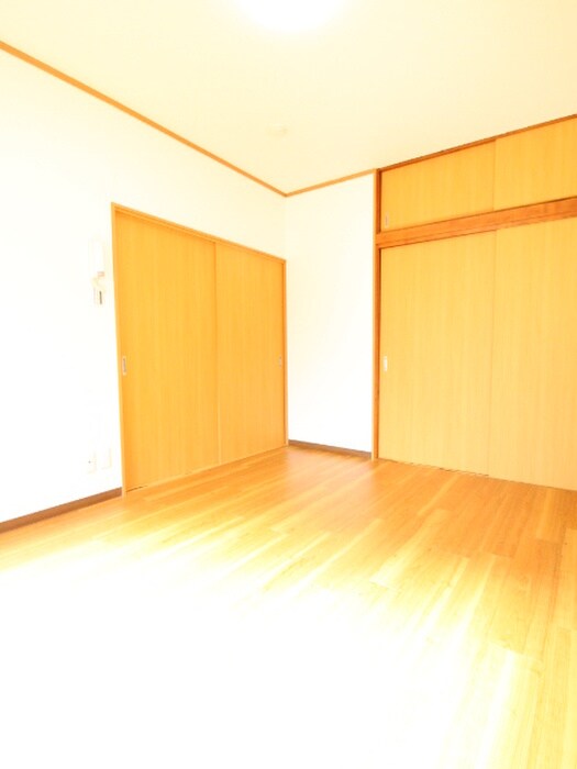 物件内観写真6　(居室)