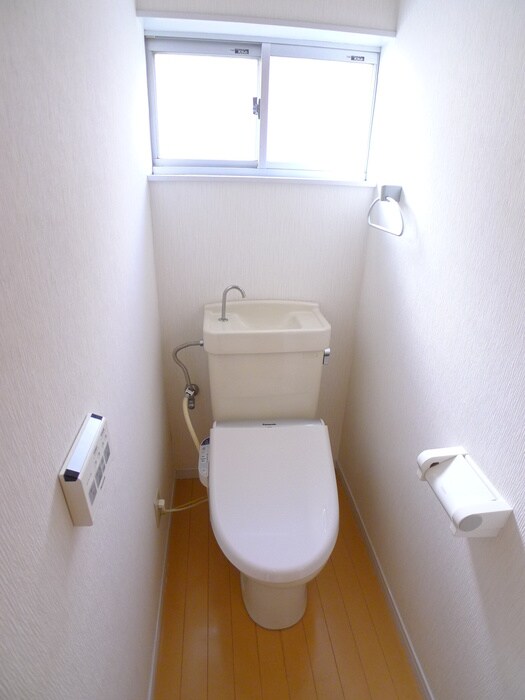 物件内観写真6　(トイレ)