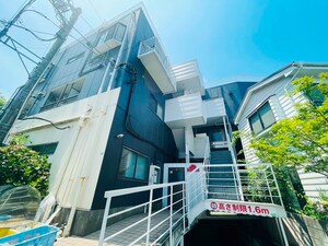 アゼリアコート平尾外観写真