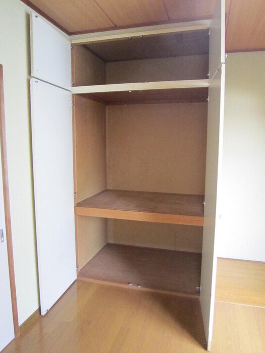 物件内観写真10　(収納)