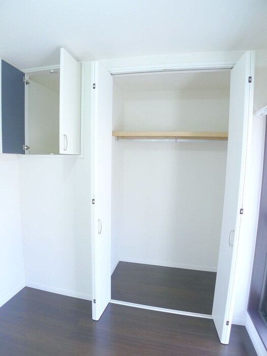 物件内観写真15　(収納)