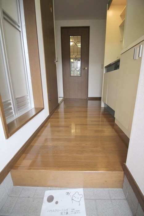 物件内観写真12　(廊下)