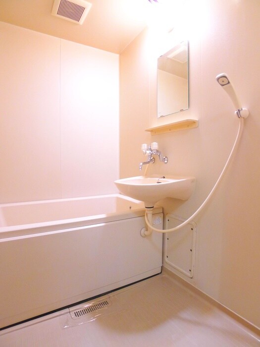 物件内観写真13　(バス／シャワールーム等)