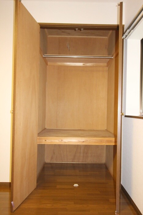 物件内観写真13　(収納)